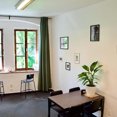 Elephants Apartments 布拉迪斯拉发 外观 照片